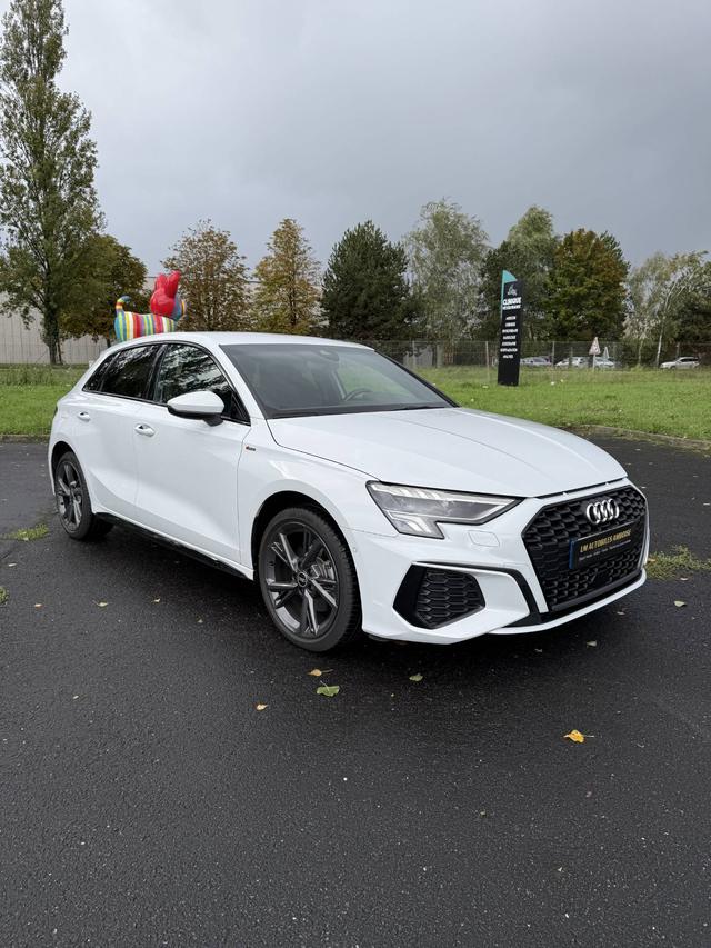 Audi A3 Sportback S line TFSI e vendue par LM Automobiles à Amboise