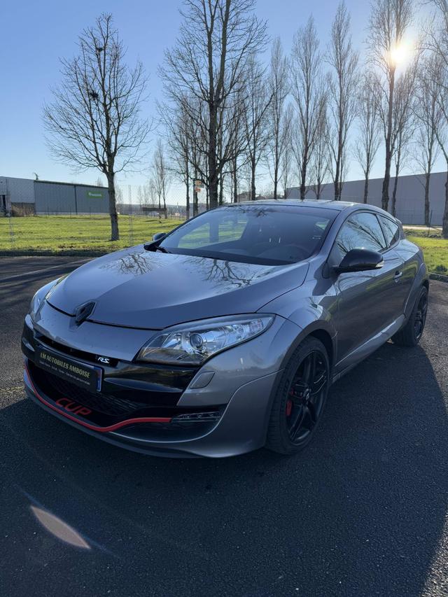 Renault Mégane 3 RS vendue par LM Automobiles à Amboise
